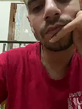 Snapshot of alessand180521 chatting on February 13, 6:48 pm alessand180521 online show from February 13, 6:48 pm