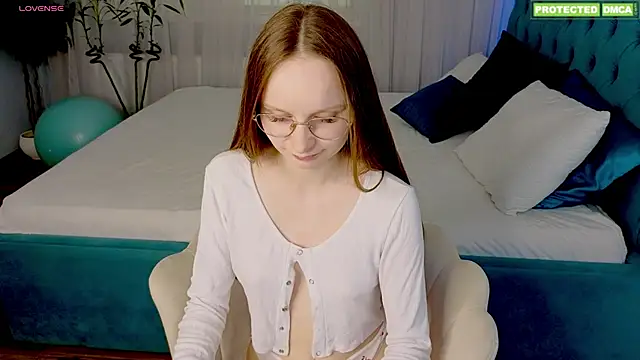 Snapshot of _EliDream chatting on May 31, 9:38 am EliDream online show from May 31, 9:38 am