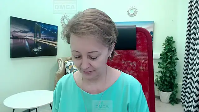 MONA W online show from March 25, 11:05 am