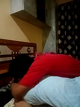 Snapshot of Couple-love-96 chatting on February 25, 6:17 pm Couple-love-96 online show from February 25, 6:17 pm