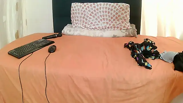 Exotic FreakyQueen online show from February 17, 2:35 pm