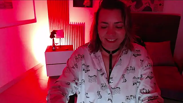 milfsecret69 online show from April 18, 12:09 pm