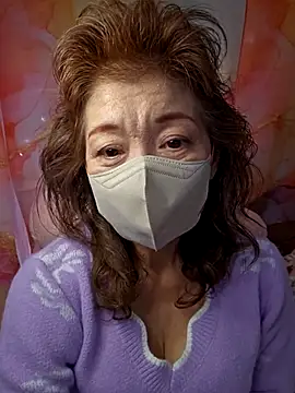 Snapshot of URAN429 chatting on February 13, 3:46 am URAN429 online show from February 13, 3:46 am