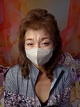 Snapshot of URAN429 chatting on February 14, 6:26 pm URAN429 online show from February 14, 6:26 pm