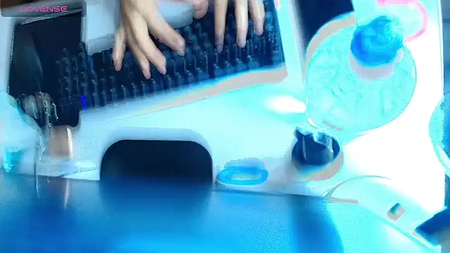 Snapshot of sofia_nova_tf chatting on February 25, 1:21 pm sofia nova tf online show from February 25, 1:21 pm