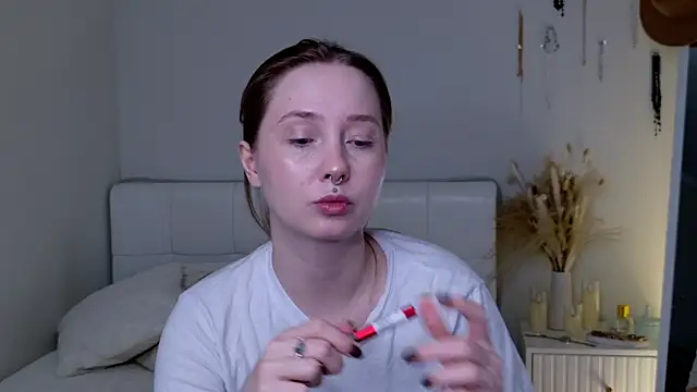 Snapshot of CandiceKingzzz chatting on February 23, 3:20 pm CandiceKingzzz online show from February 23, 3:20 pm