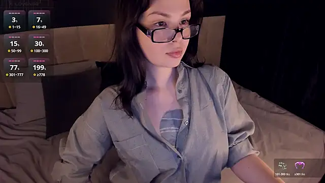 Snapshot of Maykinkya chatting on April 24, 2:41 pm Maykinkya online show from April 24, 2:41 pm