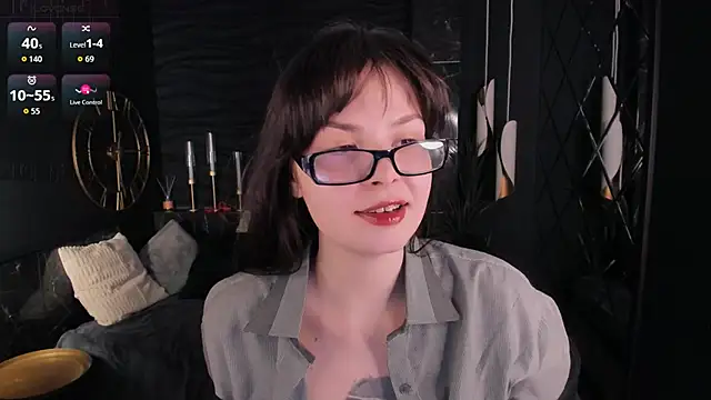 Snapshot of Maykinkya chatting on April 30, 2:23 pm Maykinkya online show from April 30, 2:23 pm