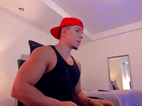 Snapshot of chris_morgan7 chatting on February 20, 3:01 pm chris morgan7 online show from February 20, 3:01 pm