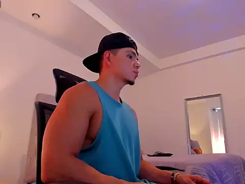 Snapshot of chris_morgan7 chatting on February 21, 8:32 pm chris morgan7 online show from February 21, 8:32 pm