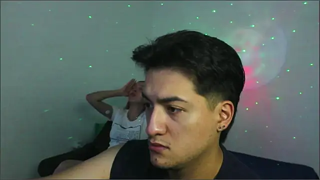 Snapshot of RoseSinsDonViktor chatting on February 25, 1:54 pm RoseSinsDonViktor online show from February 25, 1:54 pm