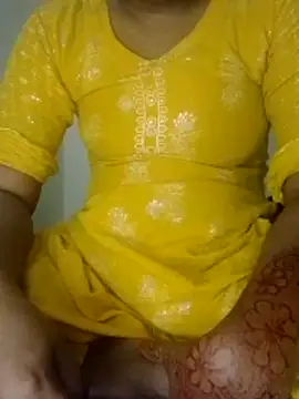 Snapshot of Toma7890 chatting on April 10, 5:39 pm Toma7890 online show from April 10, 5:39 pm