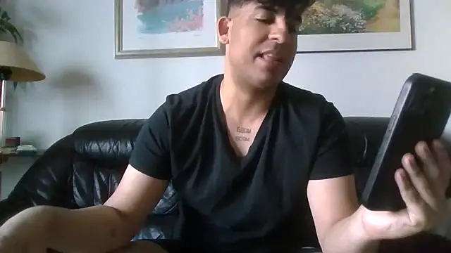 Snapshot of poliakovxx chatting on June 12, 2:49 pm poliakovxx online show from June 12, 2:49 pm