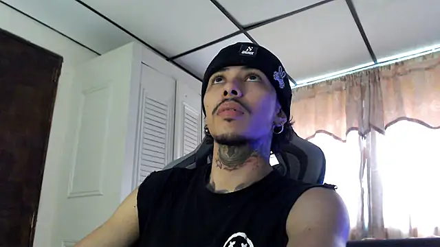 D3v1L88 online show from April 15, 5:42 pm