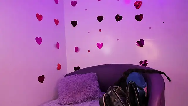 Bella Miller1  online show from March 13, 4:13 pm