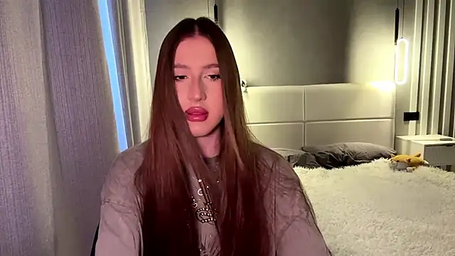 Snapshot of RizzaSoftChaos chatting on February 15, 8:13 am RizzaSoftChaos online show from February 15, 8:13 am