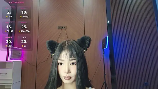 dionlee9 online show from March 17, 2:09 pm