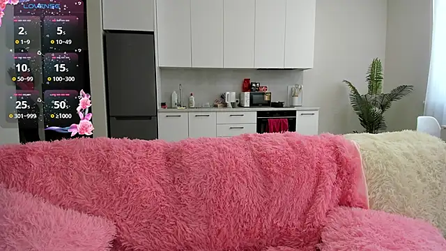 Snapshot of G0od_girl chatting on March 4, 8:42 am G0od girl online show from March 4, 8:42 am