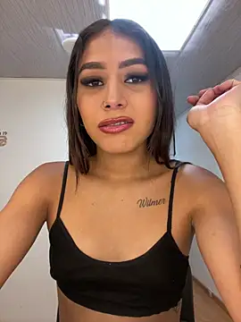 Snapshot of Ruby_Rouge_ chatting on May 28, 6:49 pm Ruby Rouge online show from May 28, 6:49 pm
