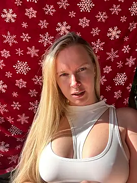 Ellie-rosee online show from March 2, 7:15 am