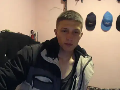 Snapshot of Cronos_Hot_8 chatting on February 5, 11:04 am Cronos Hot 8 online show from February 5, 11:04 am