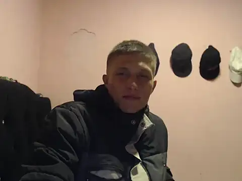 Snapshot of Cronos_Hot_8 chatting on February 23, 6:16 pm Cronos Hot 8 online show from February 23, 6:16 pm