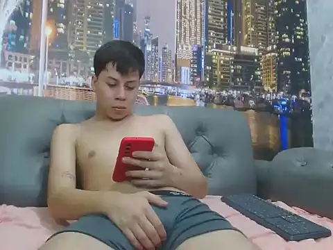 santiago xxxcol online show from April 11, 11:31 pm