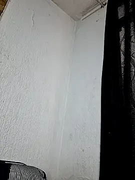 the lagoon girl online show from February 22, 9:35 pm