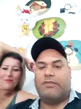 Snapshot of wessAndSandri chatting on February 26, 7:57 pm wessAndSandri online show from February 26, 7:57 pm