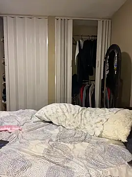 Snapshot of romyamo chatting on March 15, 3:23 am romyamo online show from March 15, 3:23 am