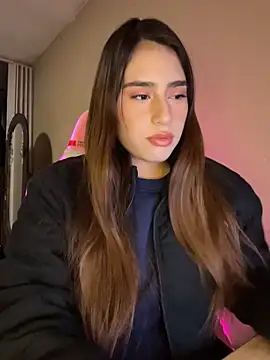 Snapshot of romyamo chatting on March 17, 3:11 am romyamo online show from March 17, 3:11 am