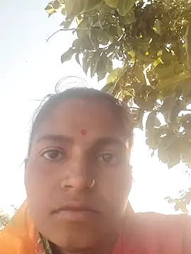 Snapshot of Gungun_thakur chatting on February 8, 10:40 am Gungun thakur online show from February 8, 10:40 am