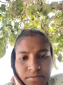 Snapshot of Gungun_thakur chatting on February 10, 7:23 am Gungun thakur online show from February 10, 7:23 am