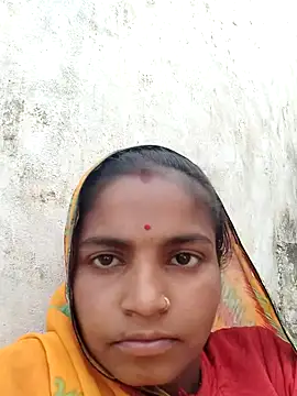 Snapshot of Gungun_thakur chatting on February 12, 5:57 am Gungun thakur online show from February 12, 5:57 am