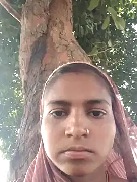 Snapshot of Gungun_thakur chatting on February 13, 7:04 am Gungun thakur online show from February 13, 7:04 am