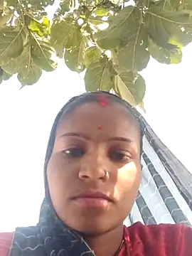 Snapshot of Gungun_thakur chatting on February 26, 8:13 am Gungun thakur online show from February 26, 8:13 am