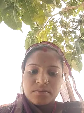 Snapshot of Gungun_thakur chatting on February 27, 6:24 am Gungun thakur online show from February 27, 6:24 am