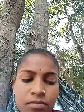 Snapshot of Gungun_thakur chatting on March 5, 8:21 am Gungun thakur online show from March 5, 8:21 am