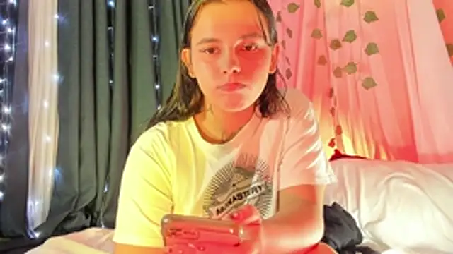 Snapshot of STAR_SUZUME chatting on February 27, 12:32 am STAR SUZUME online show from February 27, 12:32 am