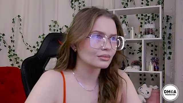 Snapshot of Kate_mermaid chatting on February 5, 1:32 am Kate mermaid online show from February 5, 1:32 am