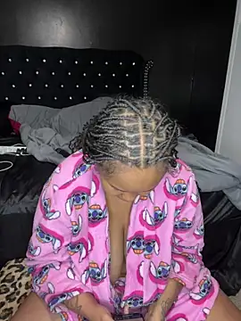 Snapshot of tipheragain chatting on April 10, 8:41 am tipheragain online show from April 10, 8:41 am