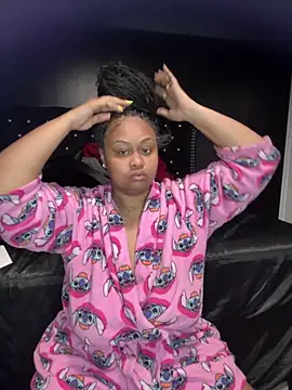 Snapshot of tipheragain chatting on April 16, 10:38 am tipheragain online show from April 16, 10:38 am