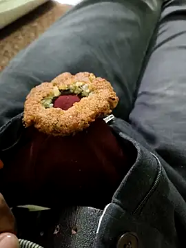 Snapshot of don_raja123 chatting on February 9, 4:05 am don raja123 online show from February 9, 4:05 am