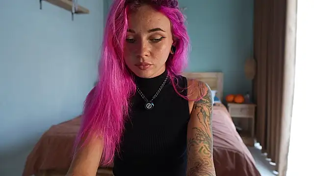 Sarah Pink online show from October 30, 12:34 am