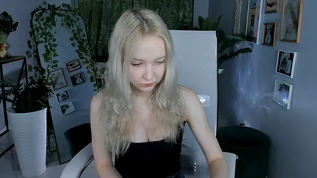 MaoqiBeverly online show from April 6, 3:04 am