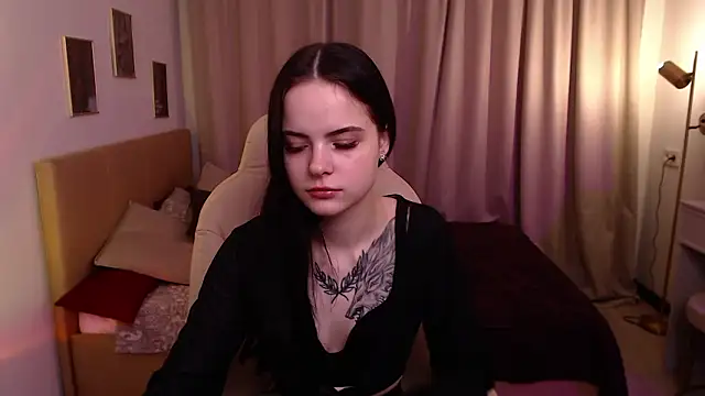 Snapshot of Antonia_Thomass chatting on February 4, 7:36 am Antonia Thomass online show from February 4, 7:36 am