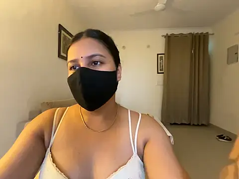 Snapshot of Anna_girl22 chatting on July 13, 1:36 pm Anna girl22 online show from July 13, 1:36 pm