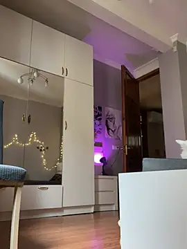 Snapshot of ___honey__ chatting on February 7, 9:02 am honey online show from February 7, 9:02 am