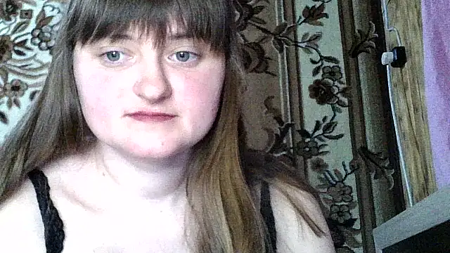 Snapshot of LuckyLust15 chatting on February 20, 4:29 pm LuckyLust15 online show from February 20, 4:29 pm