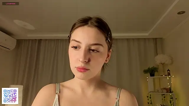 Snapshot of LeanneDinkle chatting on February 28, 4:57 am LeanneDinkle online show from February 28, 4:57 am